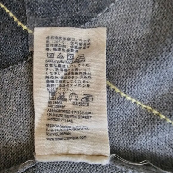 Abercrombie & Fitch Gray Argyle Moose Logo V-Neck Pullover Sweater Men's Size XL - Picture 7 of 9